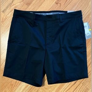*NEW* PGA Tour Men's Black Shorts- Size 32